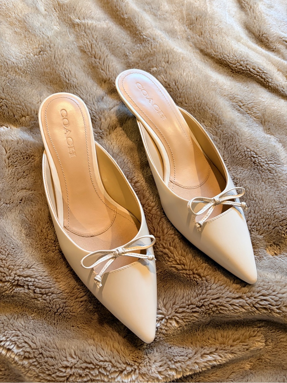 Coach Cream Pointed-Toe Slip-On Kitten heels with Bow Accent